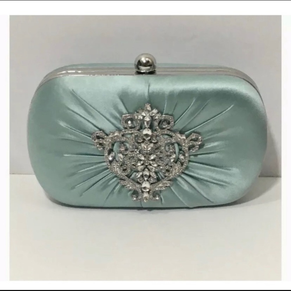 Badgley Mischka Diva Crystal Clutch